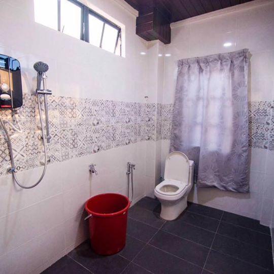 Wan Danisha Villa Inn Кота Бару Екстериор снимка