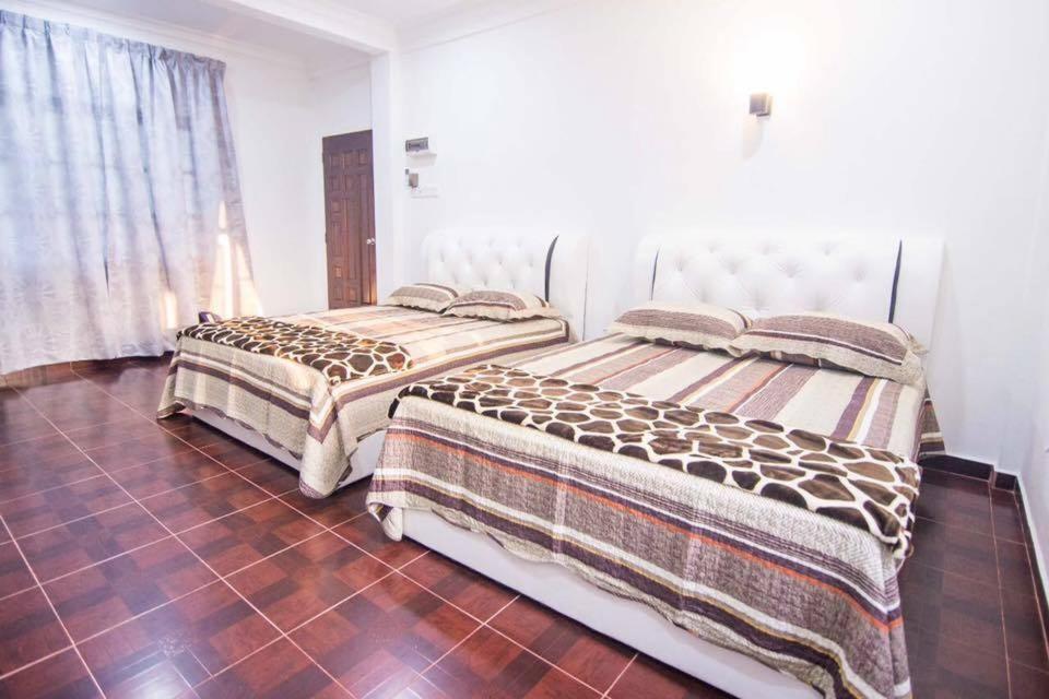 Wan Danisha Villa Inn Кота Бару Екстериор снимка